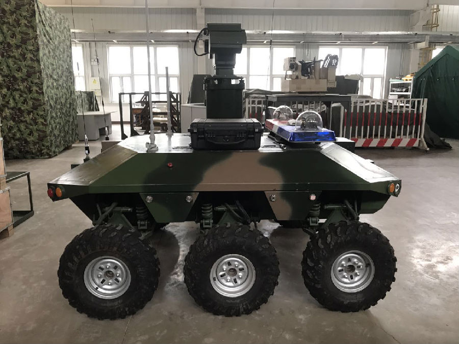 北方車輛研究所輪式無人巡邏監(jiān)視平臺.png